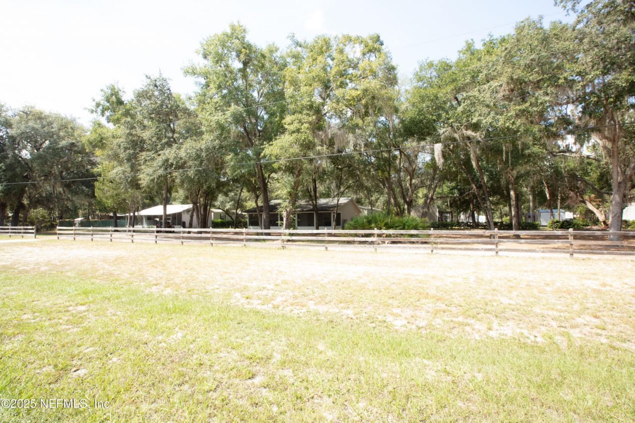 100 Little Star Road, Hawthorne, FL 32640 Photo