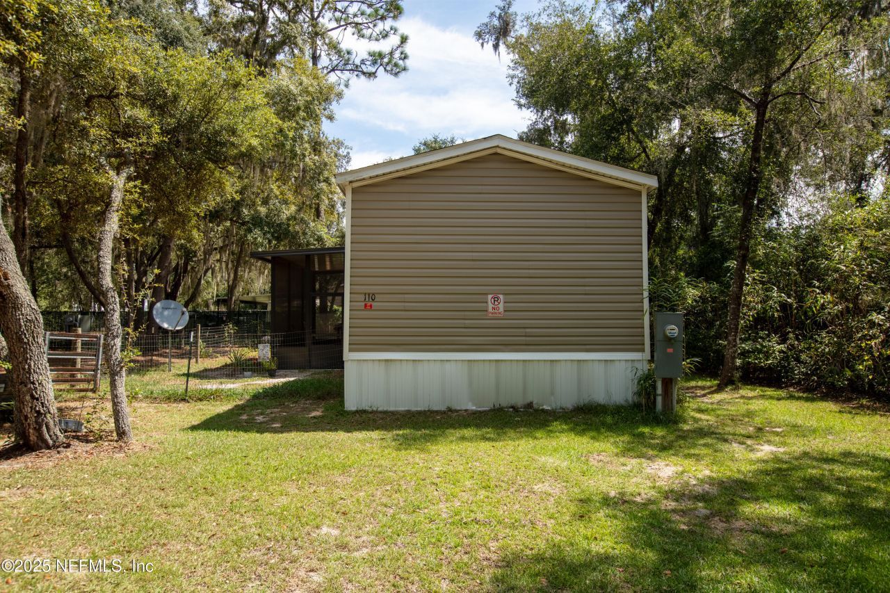 100 Little Star Road, Hawthorne, FL 32640 Photo