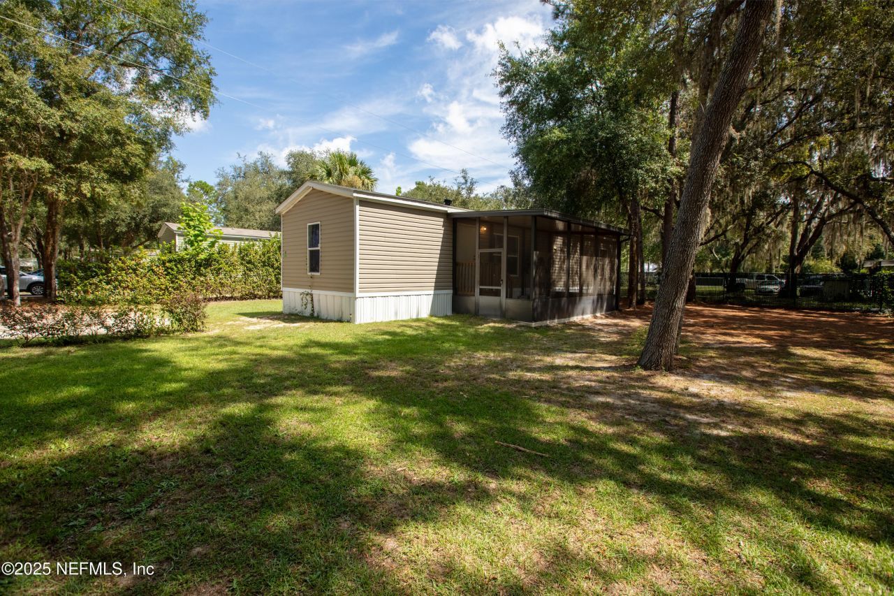 100 Little Star Road, Hawthorne, FL 32640 Photo