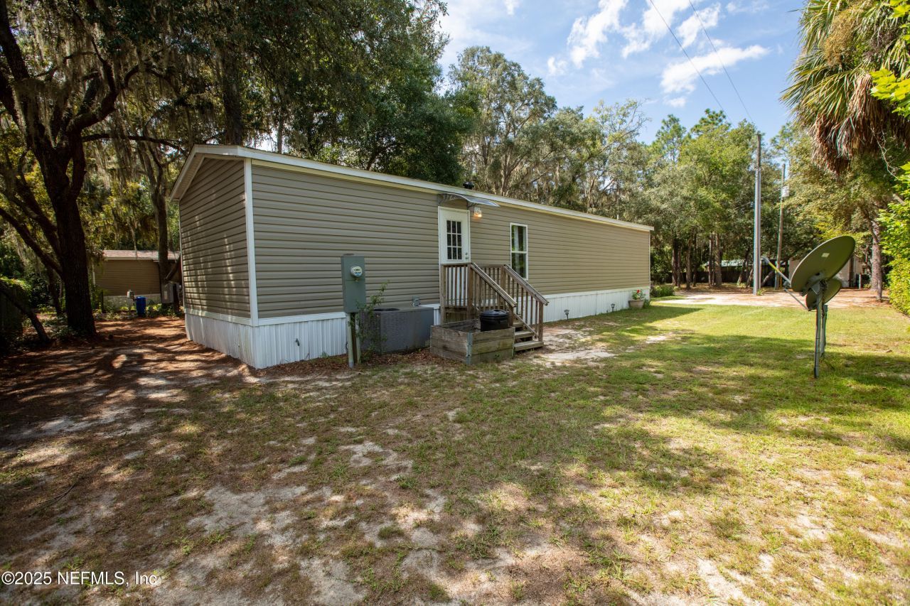 100 Little Star Road, Hawthorne, FL 32640 Photo