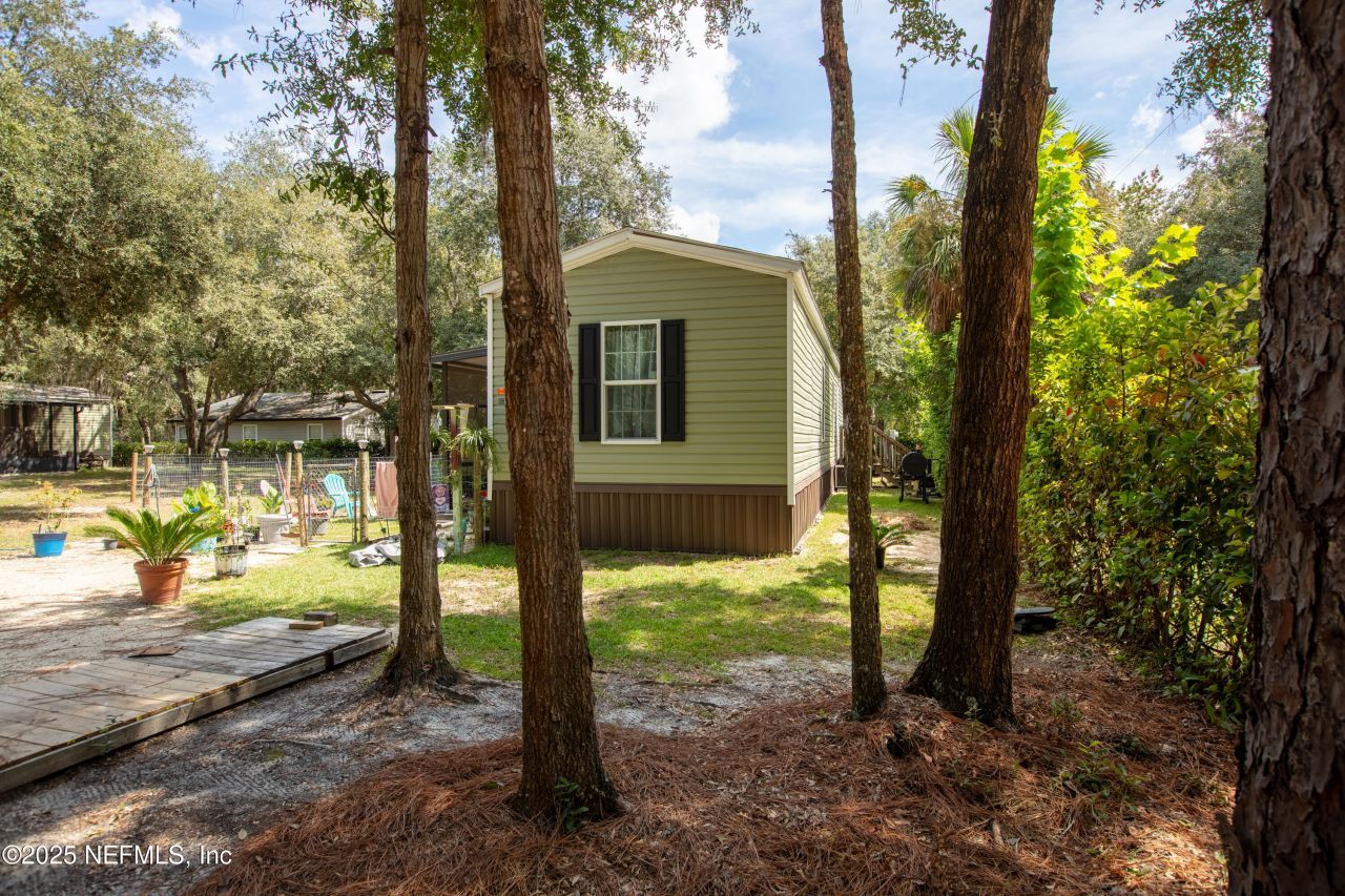 100 Little Star Road, Hawthorne, FL 32640 Photo