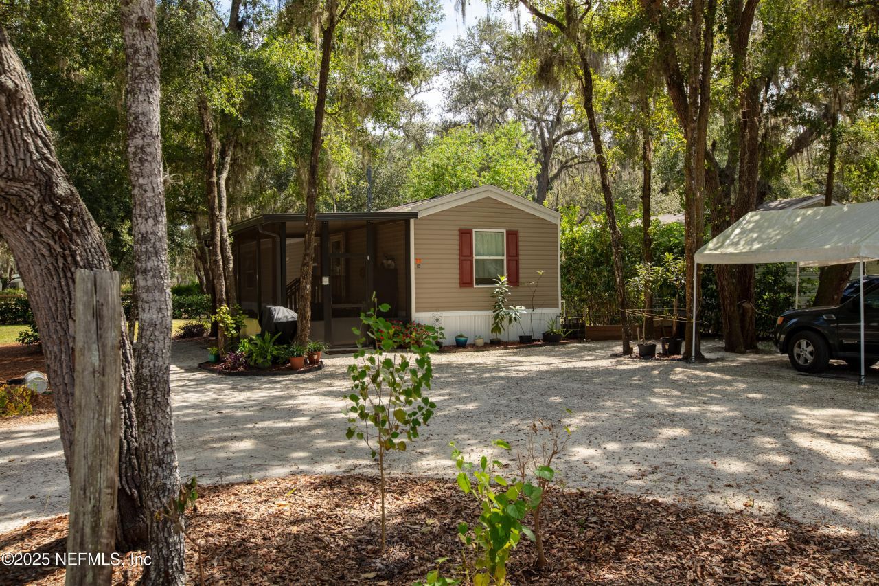 100 Little Star Road, Hawthorne, FL 32640 Photo