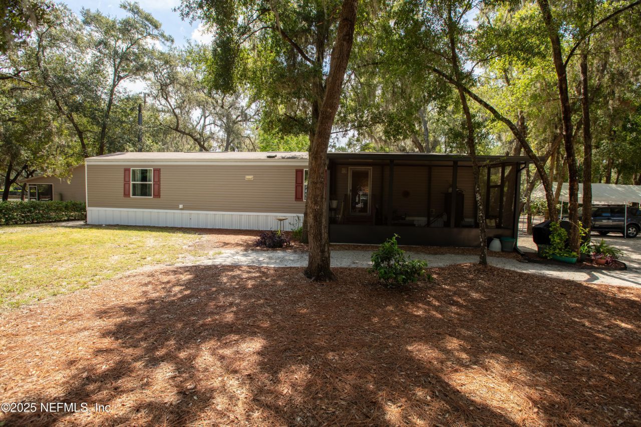 100 Little Star Road, Hawthorne, FL 32640 Photo