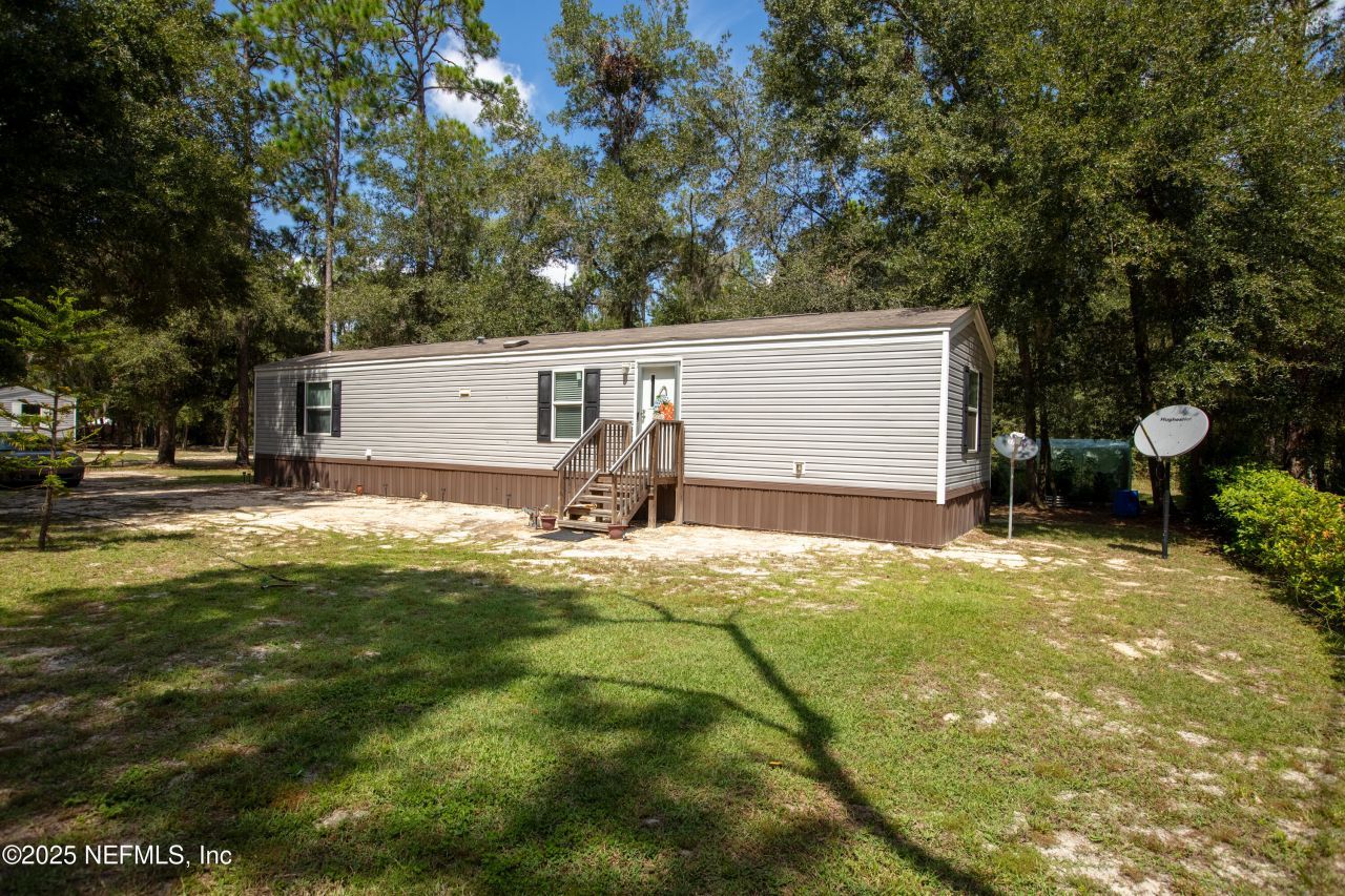 100 Little Star Road, Hawthorne, FL 32640 Photo