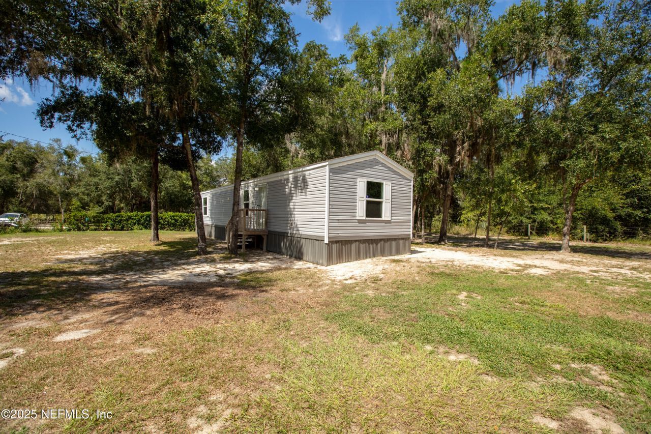 100 Little Star Road, Hawthorne, FL 32640 Photo