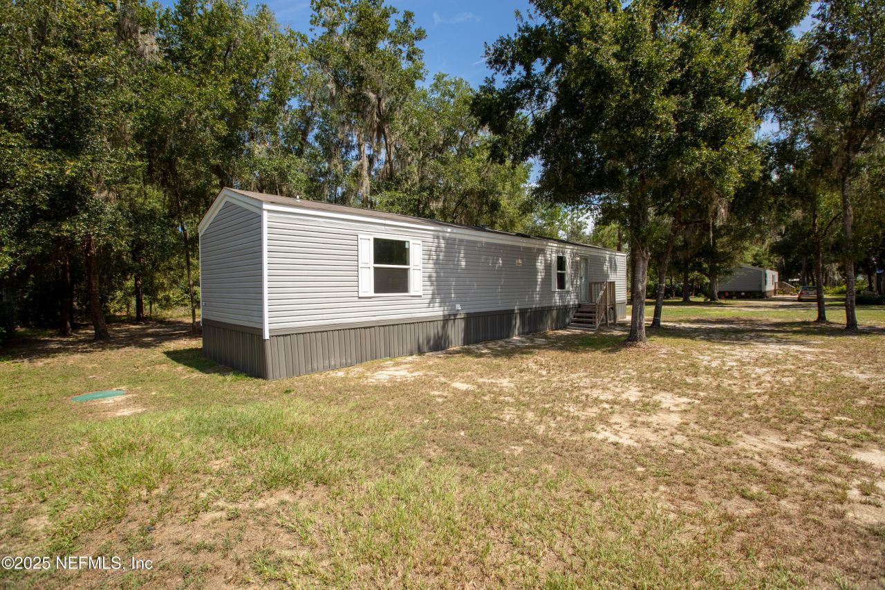100 Little Star Road, Hawthorne, FL 32640 Photo
