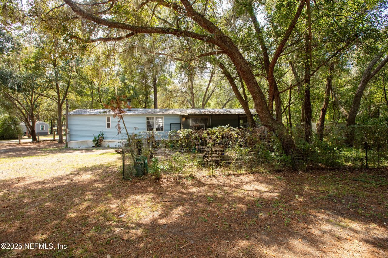 100 Little Star Road, Hawthorne, FL 32640 Photo