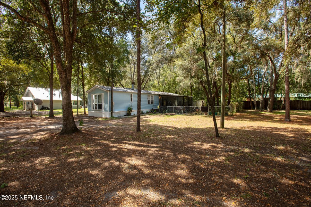 100 Little Star Road, Hawthorne, FL 32640 Photo