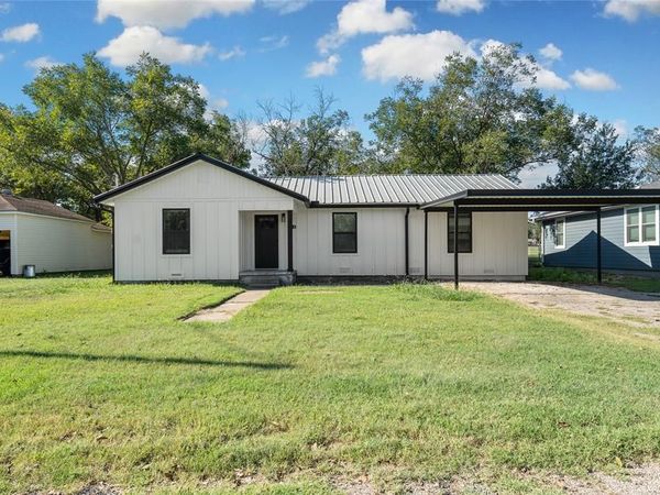 206 E Avenue G, Valley Mills, TX 76689