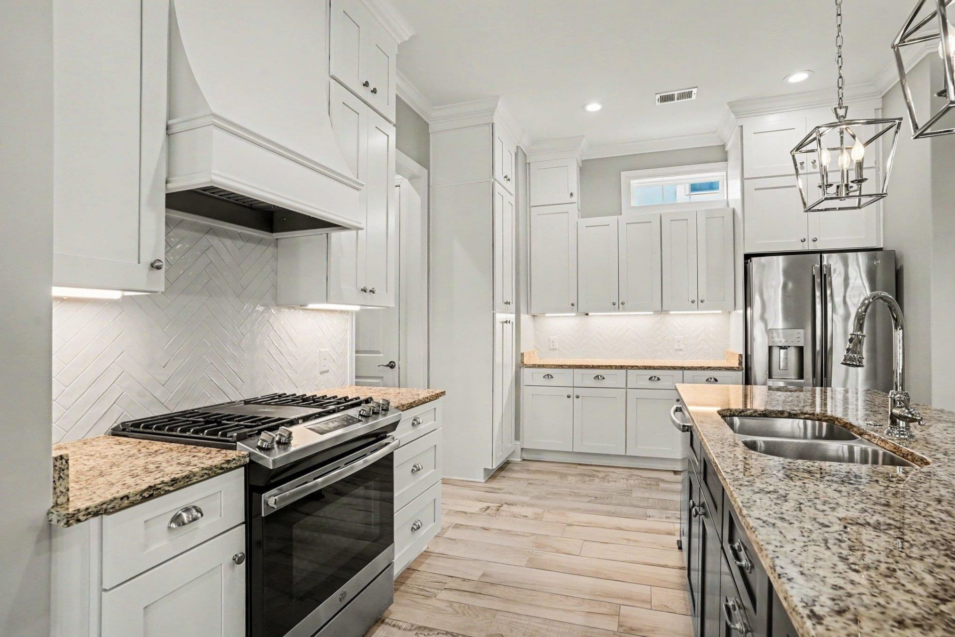 1336 Rue De Jean Ave. Photo 14