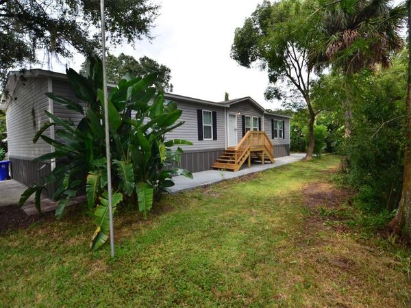 515 TWIN LAKES CIRCLE, LAKELAND, FL 33815