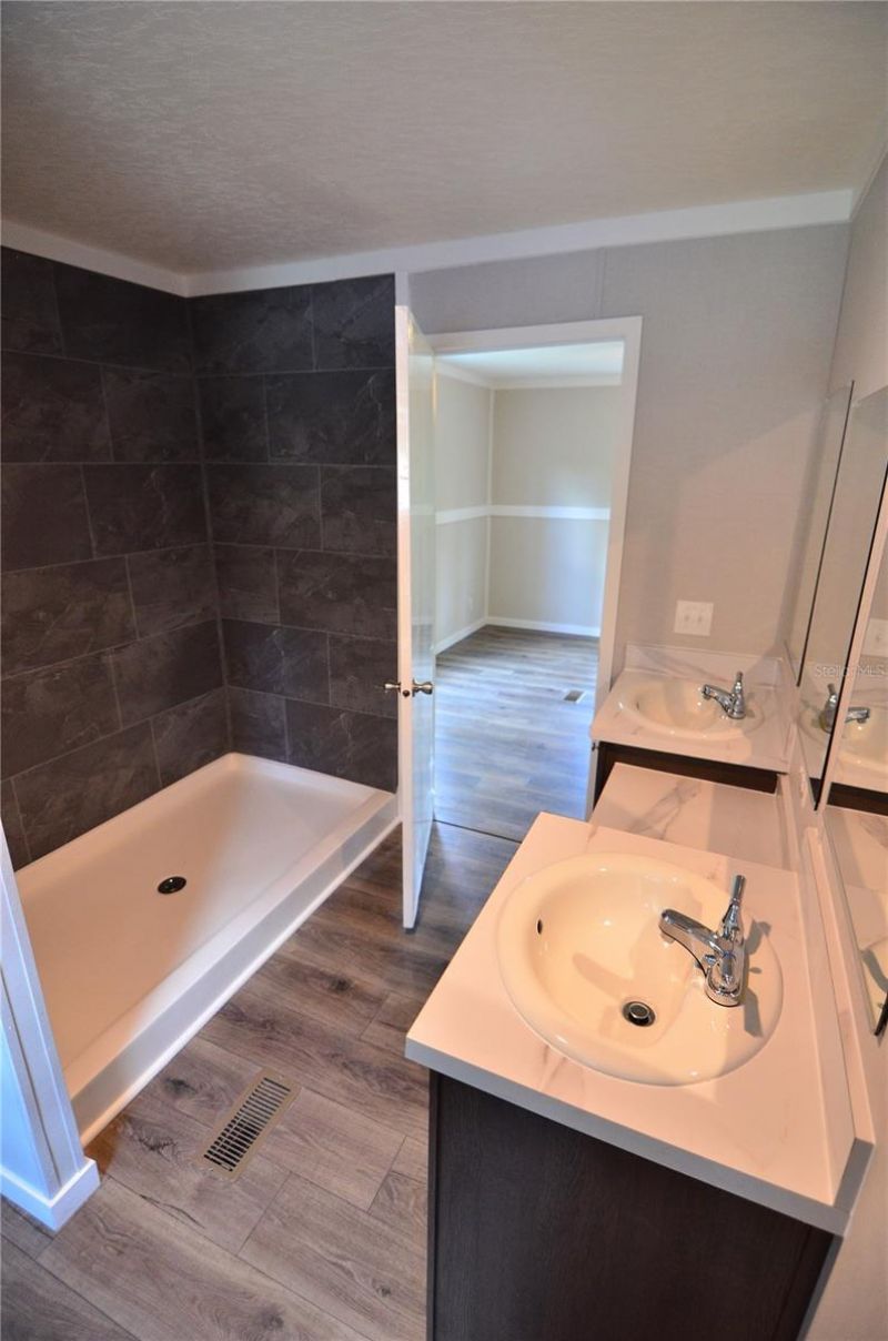 515 Twin Lakes Circle, Lakeland, FL 33815 Photo