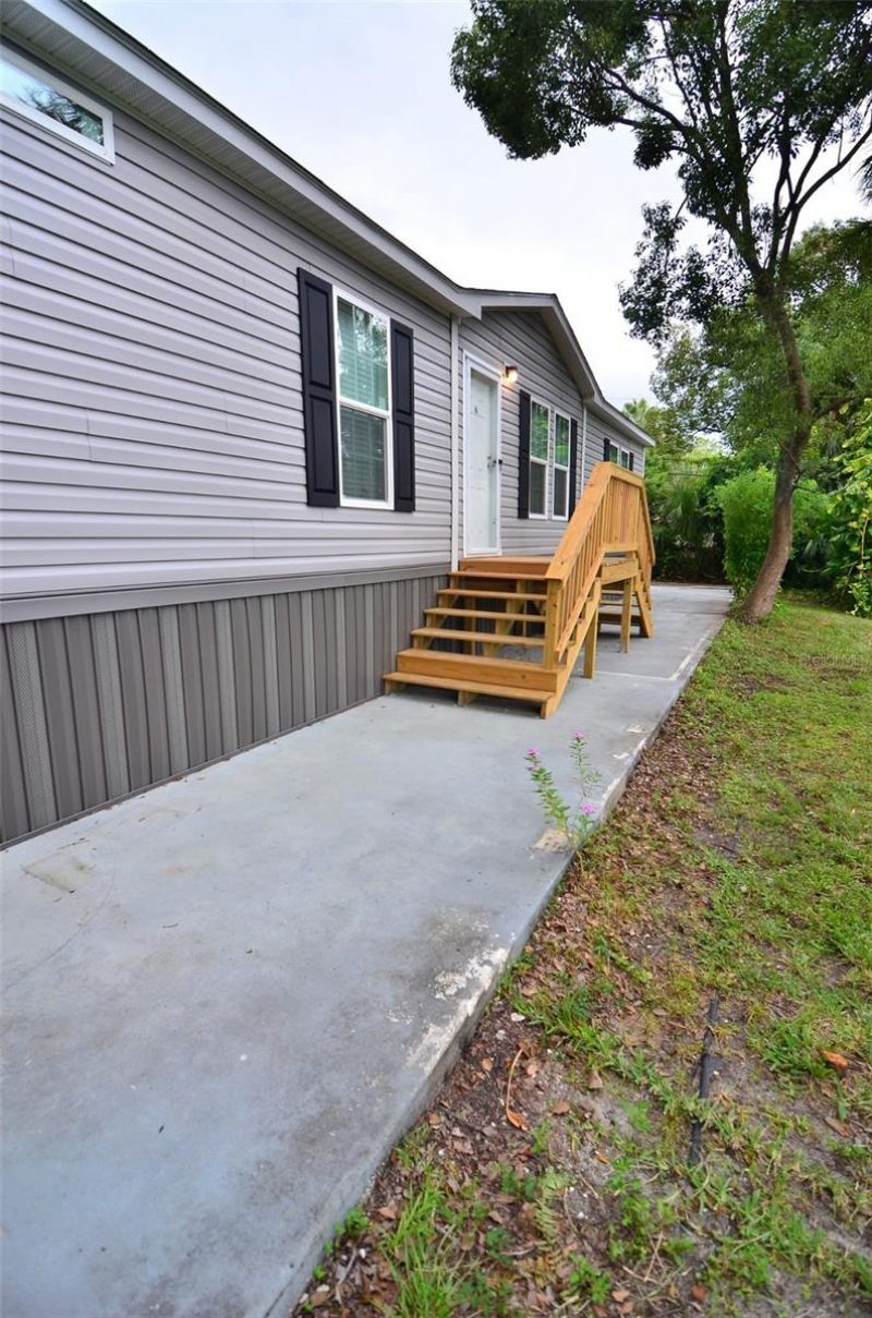 515 Twin Lakes Circle, Lakeland, FL 33815 Photo