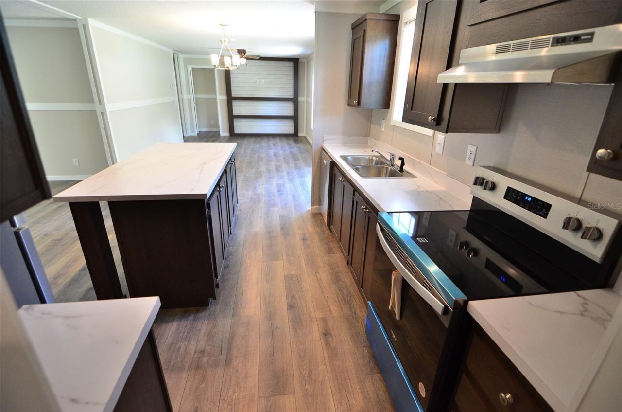 515 Twin Lakes Circle, Lakeland, FL 33815 Photo