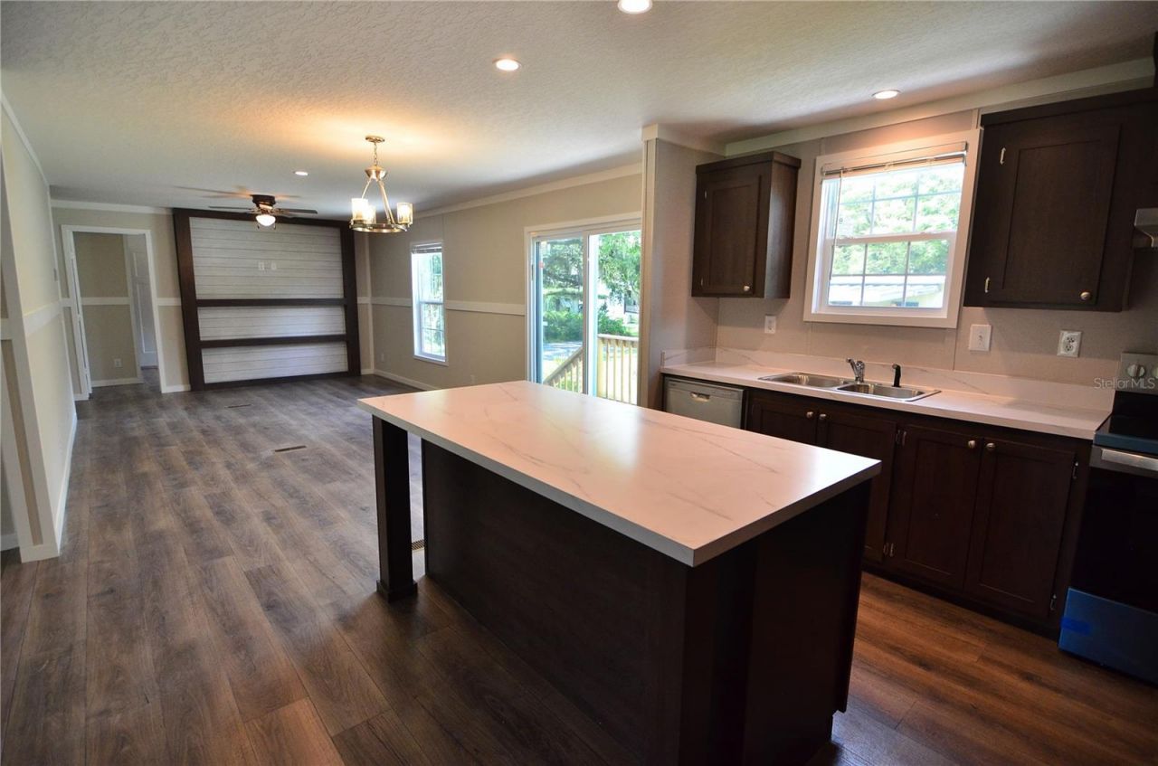 515 Twin Lakes Circle, Lakeland, FL 33815 Photo