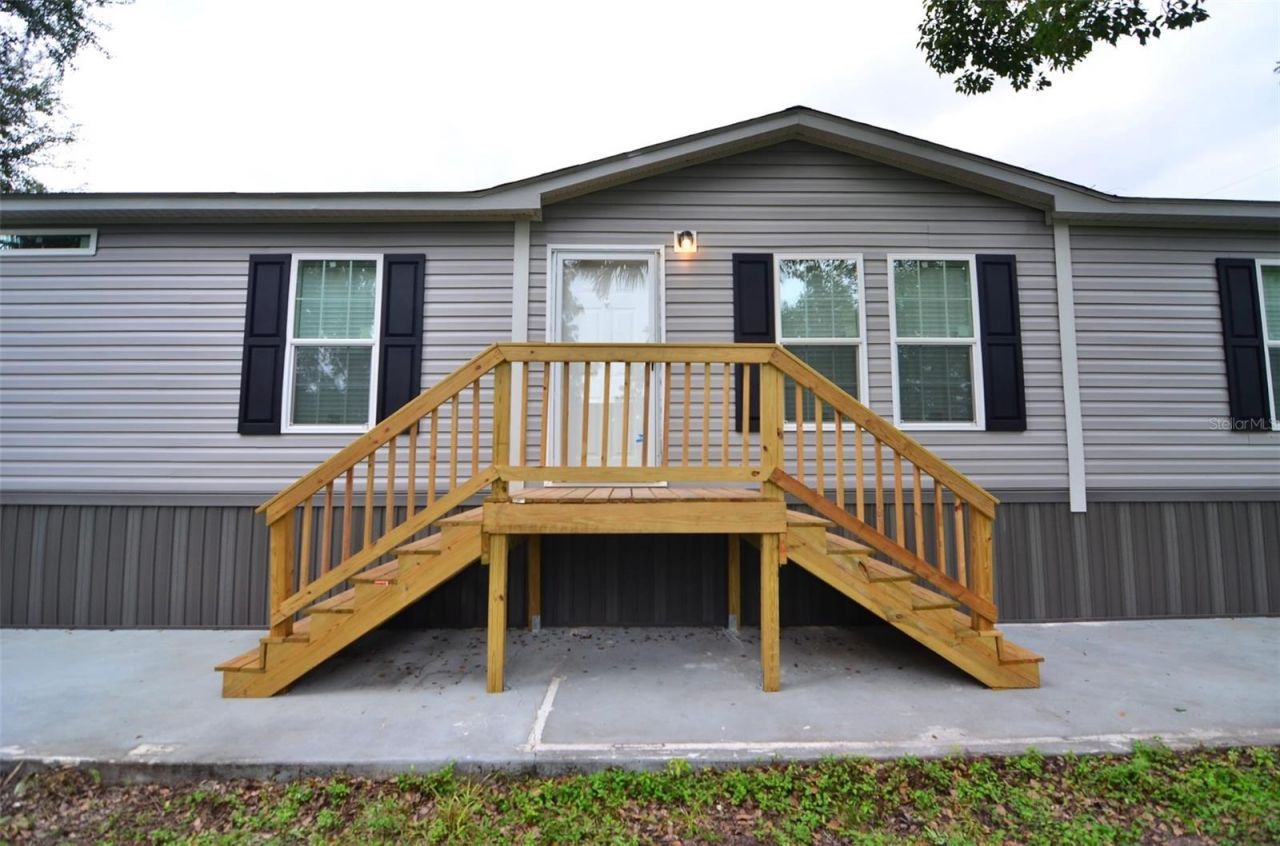 515 Twin Lakes Circle, Lakeland, FL 33815 Photo