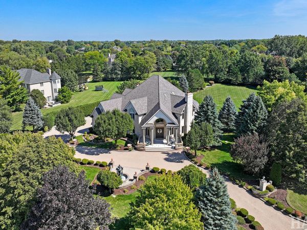 1 Pacer Trail, South Barrington, IL 60010