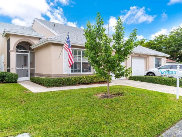 515 SE 21st Ln, Homestead, FL 33033