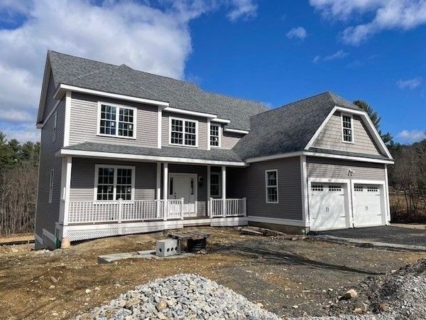 60 Saundersdale Road, Charlton, MA 01507