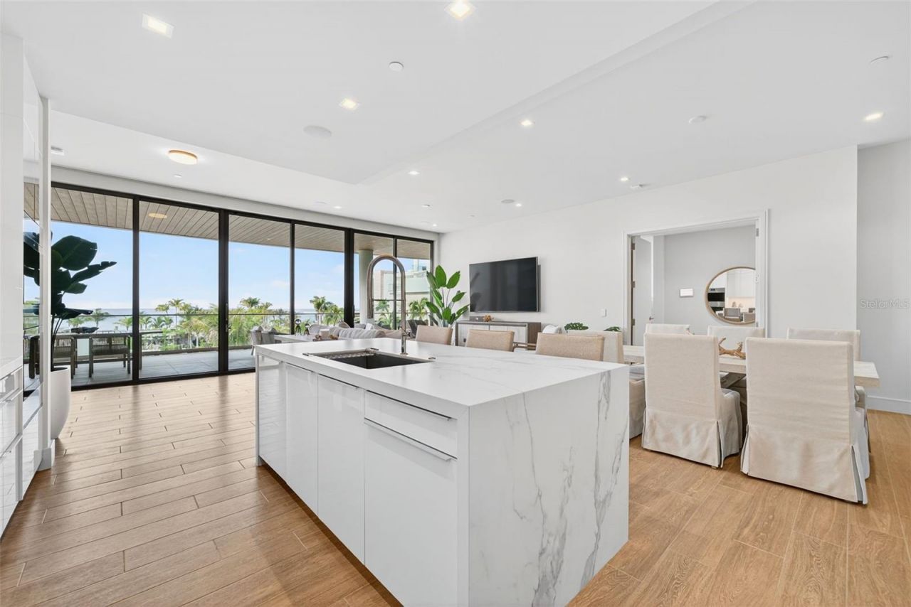 1591 Gulf Of Mexico Drive, Unit 314, Longboat Key, FL 34228 Photo