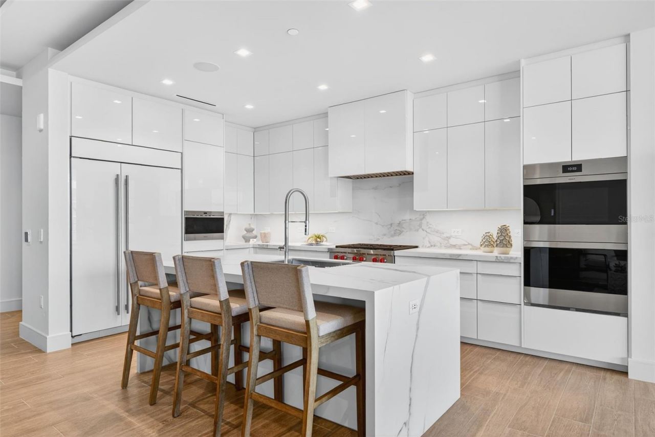 1591 Gulf Of Mexico Drive, Unit 314, Longboat Key, FL 34228 Photo