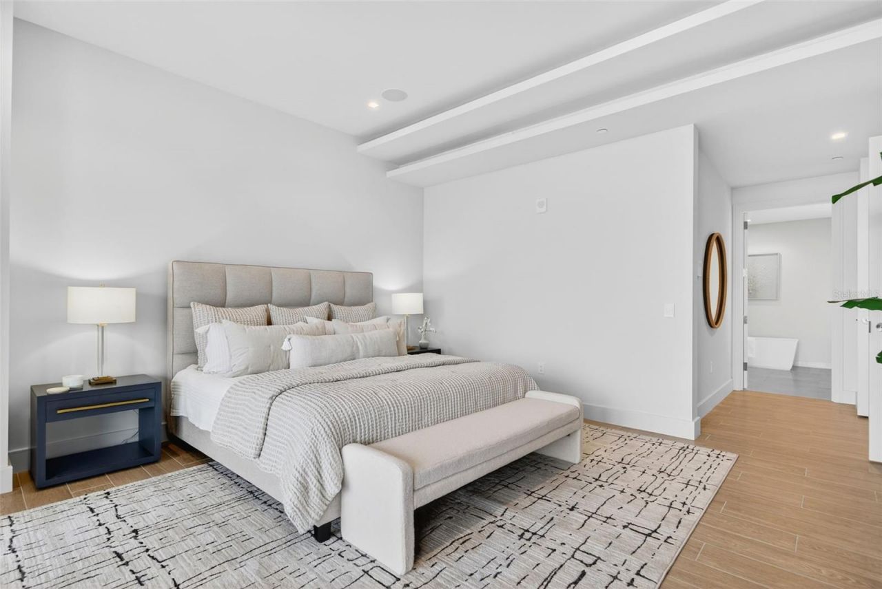 1591 Gulf Of Mexico Drive, Unit 314, Longboat Key, FL 34228 Photo