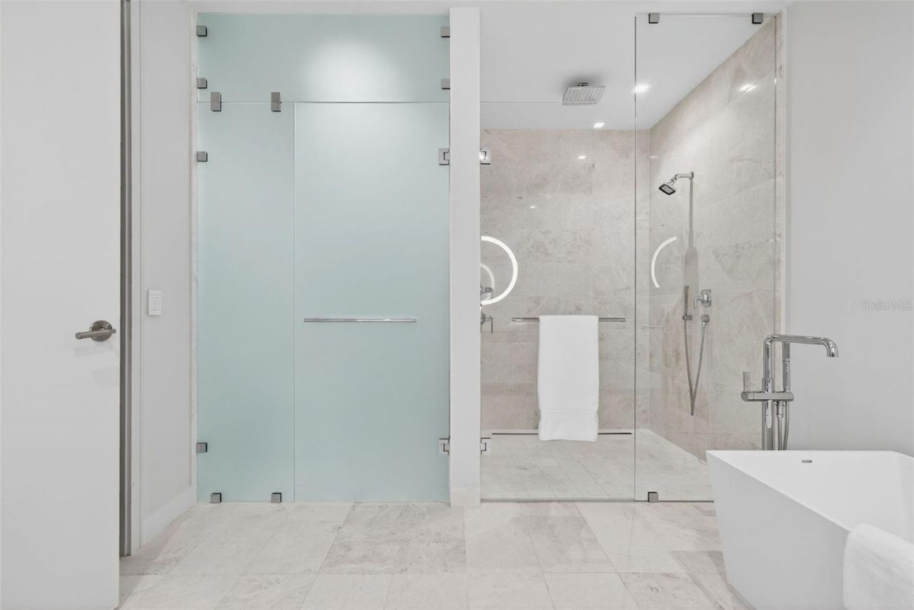 1591 Gulf Of Mexico Drive, Unit 314, Longboat Key, FL 34228 Photo