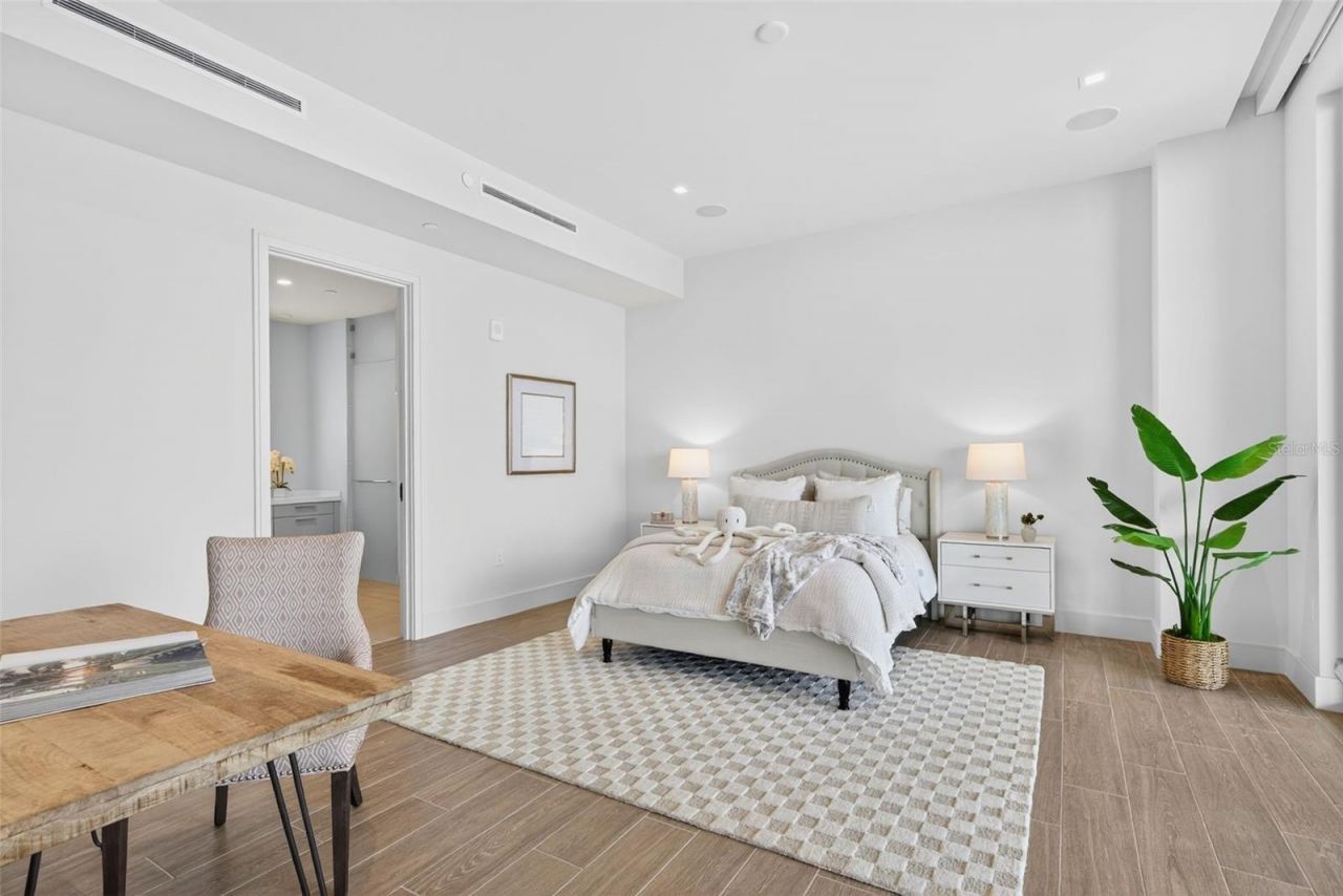 1591 Gulf Of Mexico Drive, Unit 314, Longboat Key, FL 34228 Photo