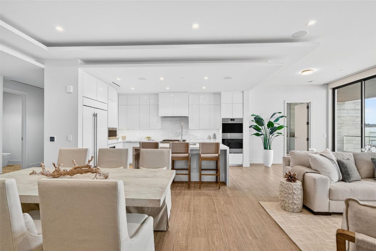 1591 Gulf Of Mexico Drive, Unit 314, Longboat Key, FL 34228 Photo