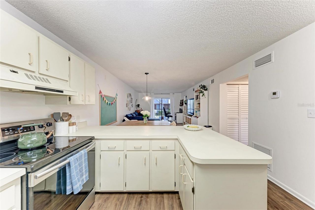 6033 34th Street W, Unit 122, Bradenton, FL 34210 Photo