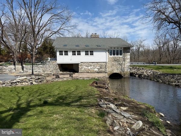 535 S MILL STREET, LEBANON, PA 17042