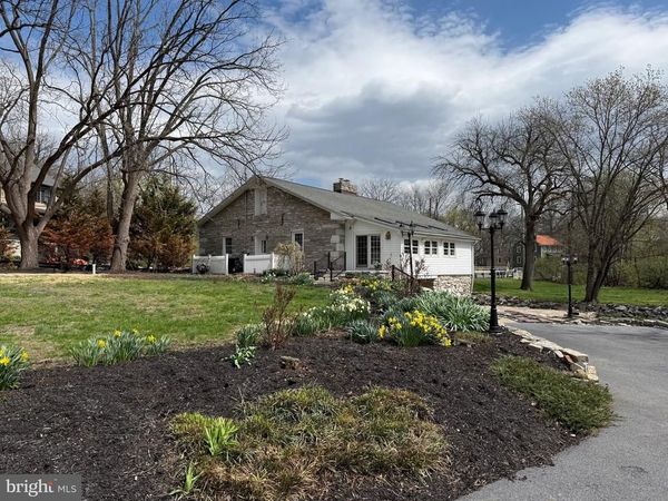 535 S MILL STREET, LEBANON, PA 17042