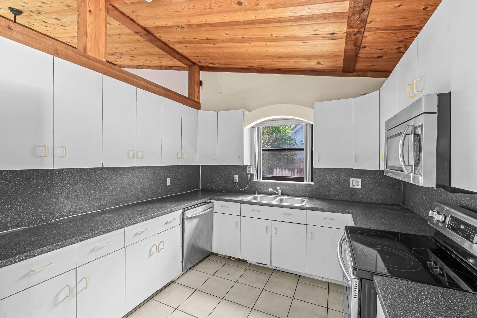 77 NW 5th Avenue, Boca Raton, FL 33432 Photo