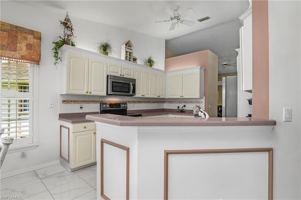 5643 Sandlewood Ct, Unit 2004, Naples, FL 34110 Photo