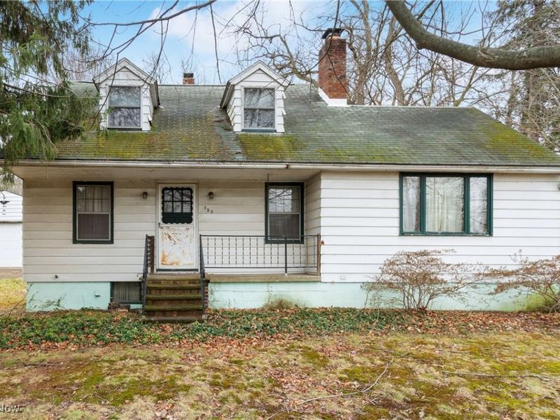 353 Southeast Avenue, Tallmadge, OH 44278 Photo 3