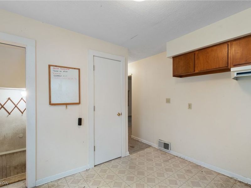 353 Southeast Avenue, Tallmadge, OH 44278 Photo 9