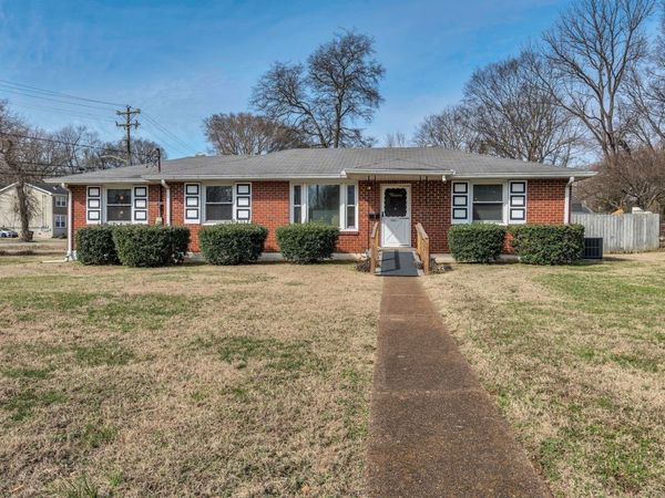 1901 Demarius Dr, Nashville, TN 37216