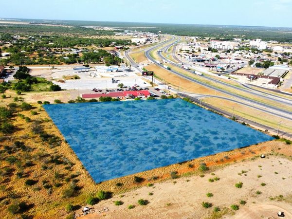 183 S Interstate 35, Cotulla, TX 78014