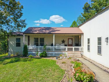 1660 S Tree Tower Road, Sand Gap, KY 40481