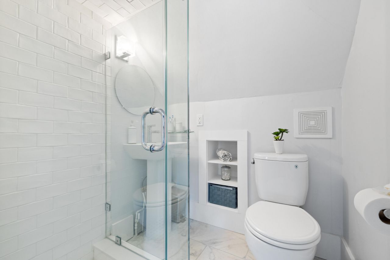 14 Limehouse Street Photo 44