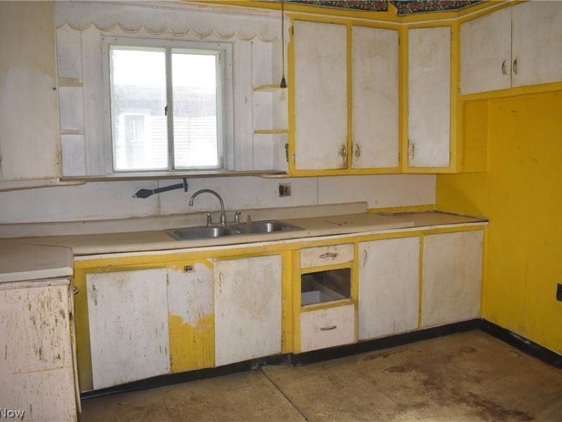 143 Hickory Street, Andover, OH 44003 Photo 2