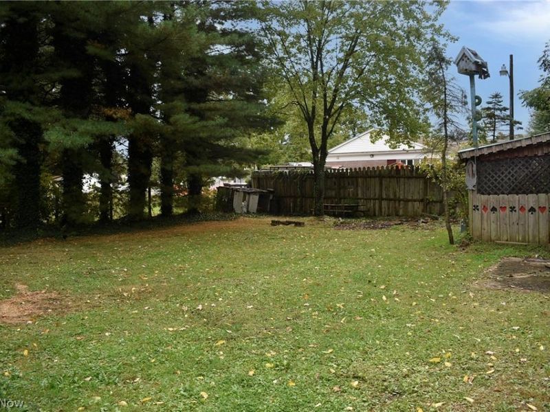 143 Hickory Street, Andover, OH 44003 Photo 9