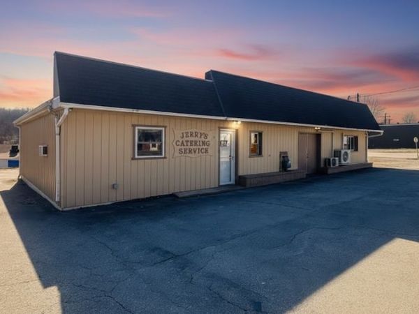 16 Legion Street, Republic, PA 15475