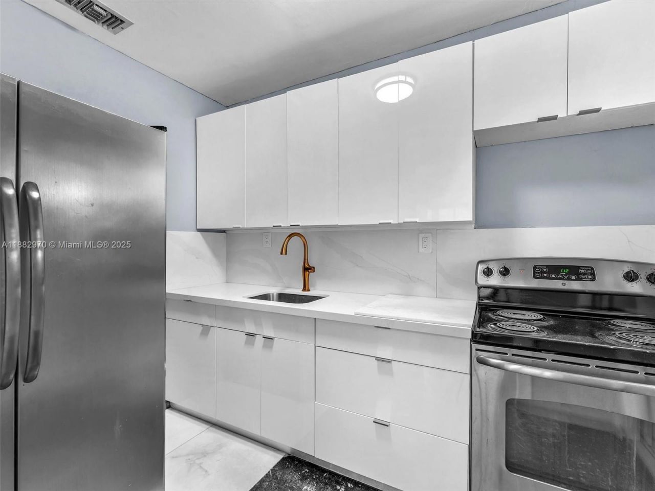 3680 NW 16th St, Miami, FL 33125 Photo