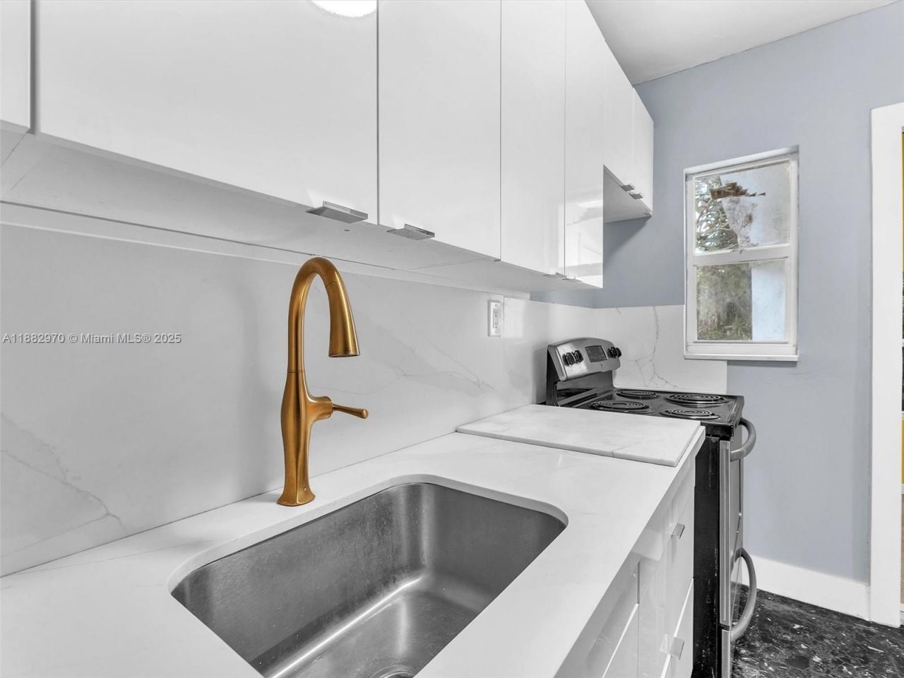 3680 NW 16th St, Miami, FL 33125 Photo