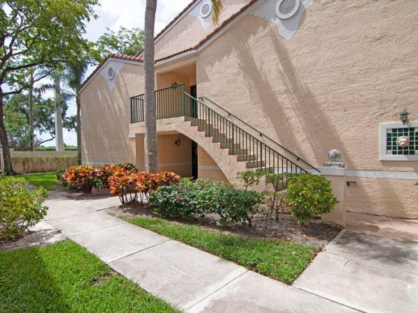 1715 Village Boulevard, Unit 201, West Palm Beach, FL 33409