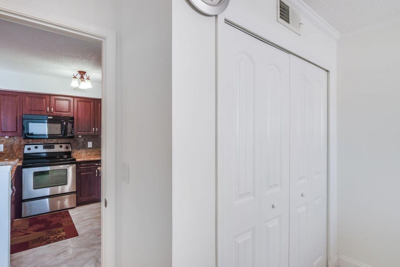 1715 Village Boulevard, Unit 201, West Palm Beach, FL 33409 Photo