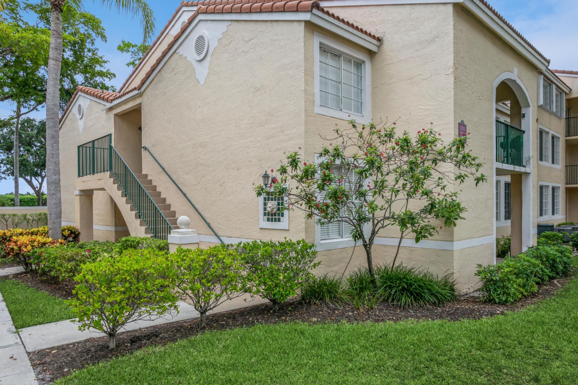 1715 Village Boulevard, Unit 201, West Palm Beach, FL 33409 Photo