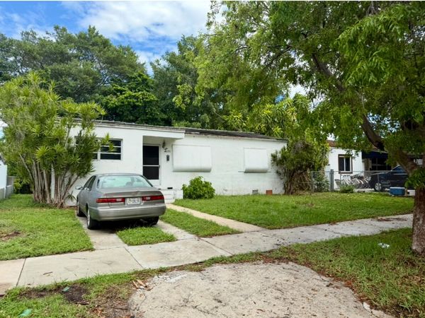3801 NW Flagler Terrace, Miami, FL 33126