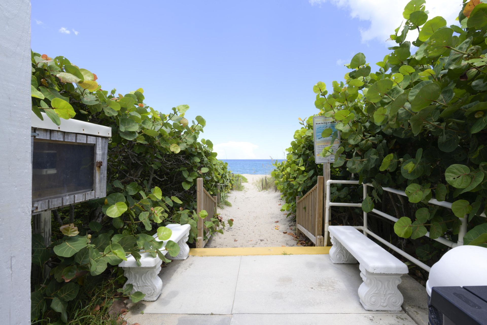 2760 S Ocean Boulevard, Unit 213, Palm Beach, FL 33480 Photo